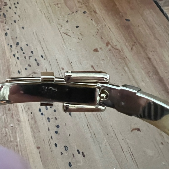 Michael Kors Hot pink and Gold buckle bracelet - Picture 4 of 4